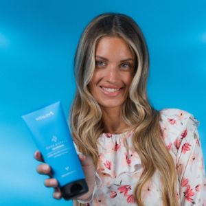 Хидратиращ балсам за блясък с кафяви и червени водорасли - Vitality's Idratante Care&Style Hydra Gloss Conditioner 200 мл
