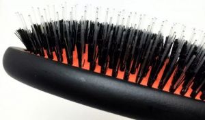 Четка за разресване естествен косъм и дървена дръжка малка - Keller Exclusive Brush